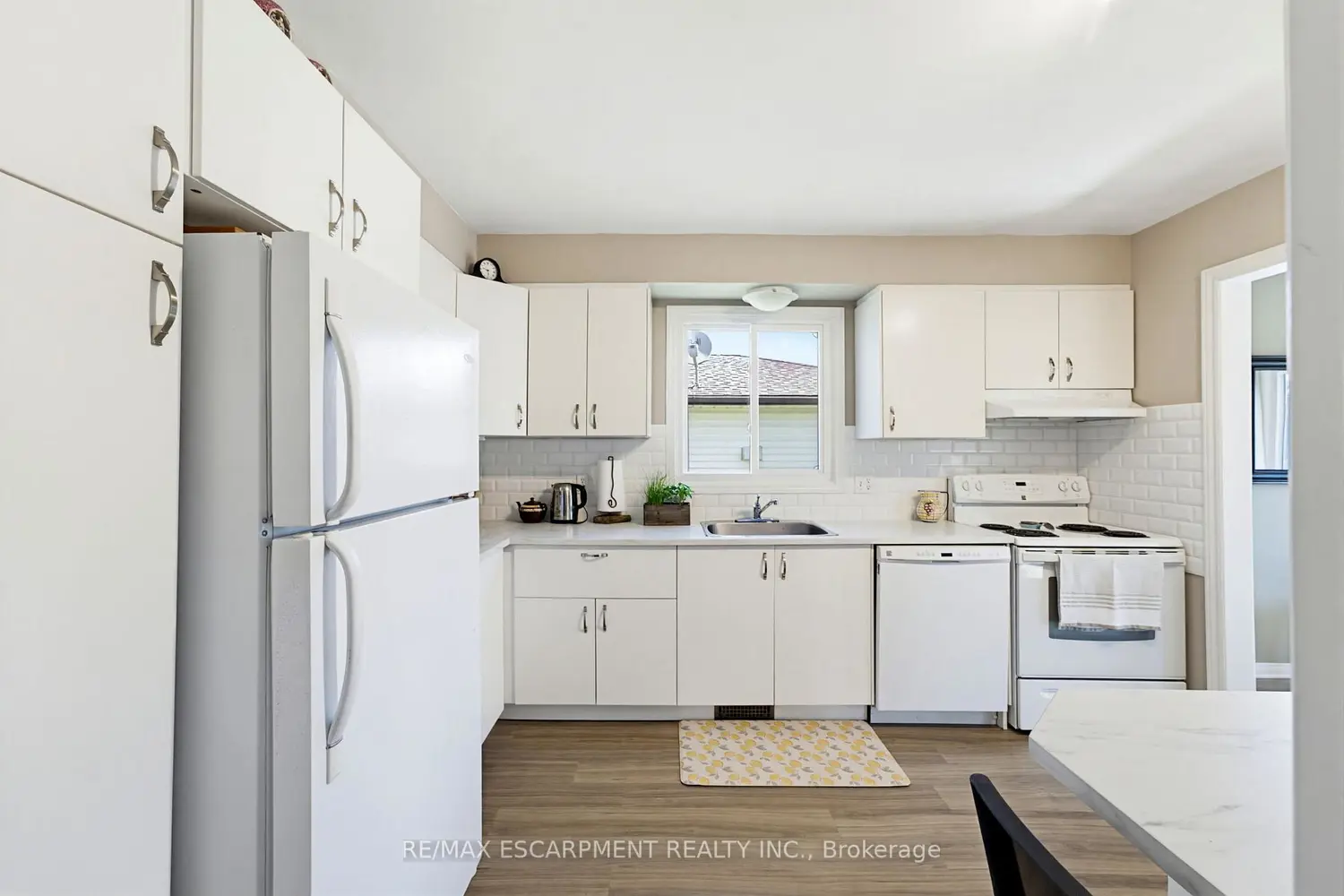 Additional image 4 of 3956 Old Orchard Way