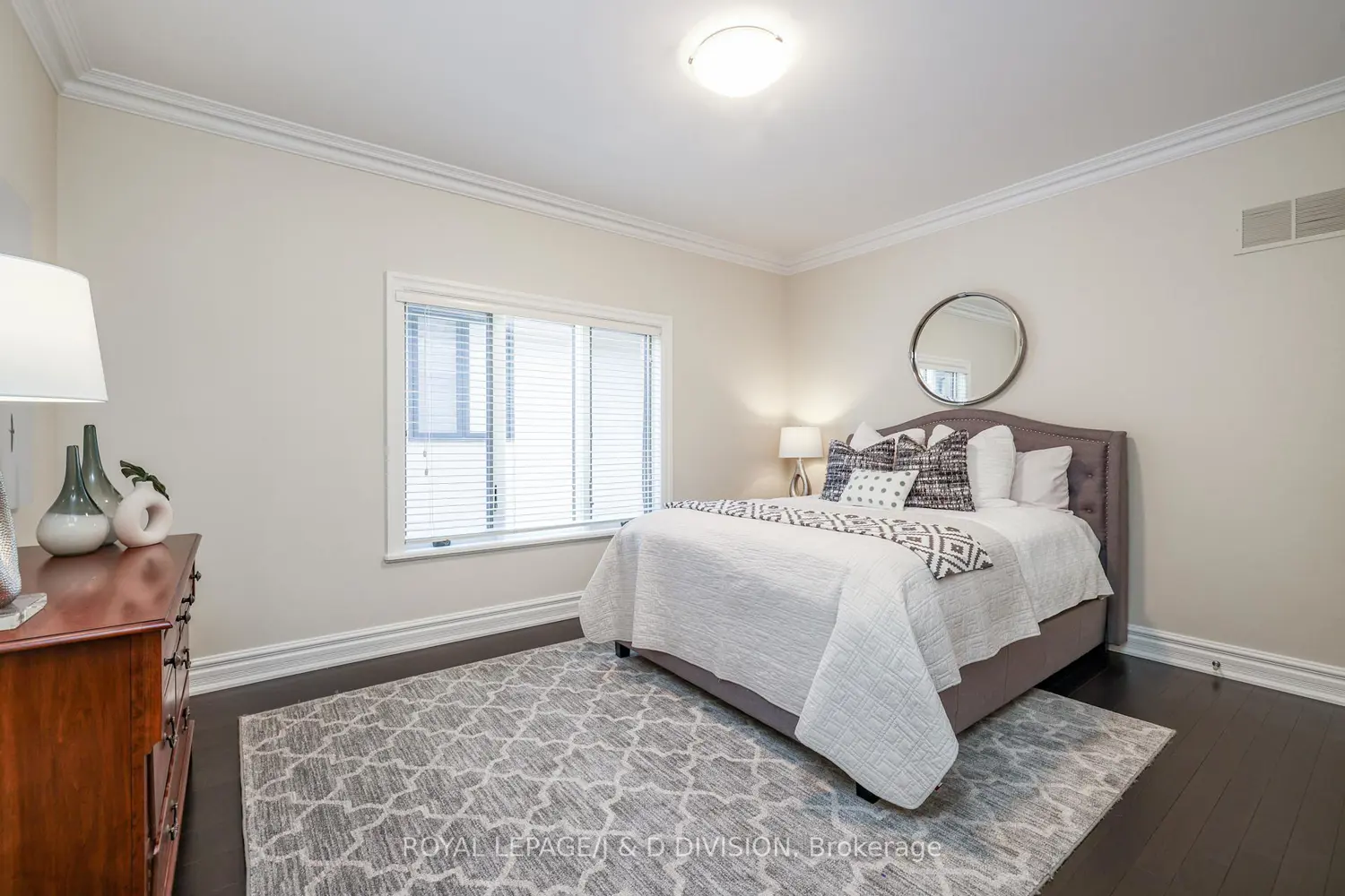 Additional image 9 of 82 Munro Boulevard