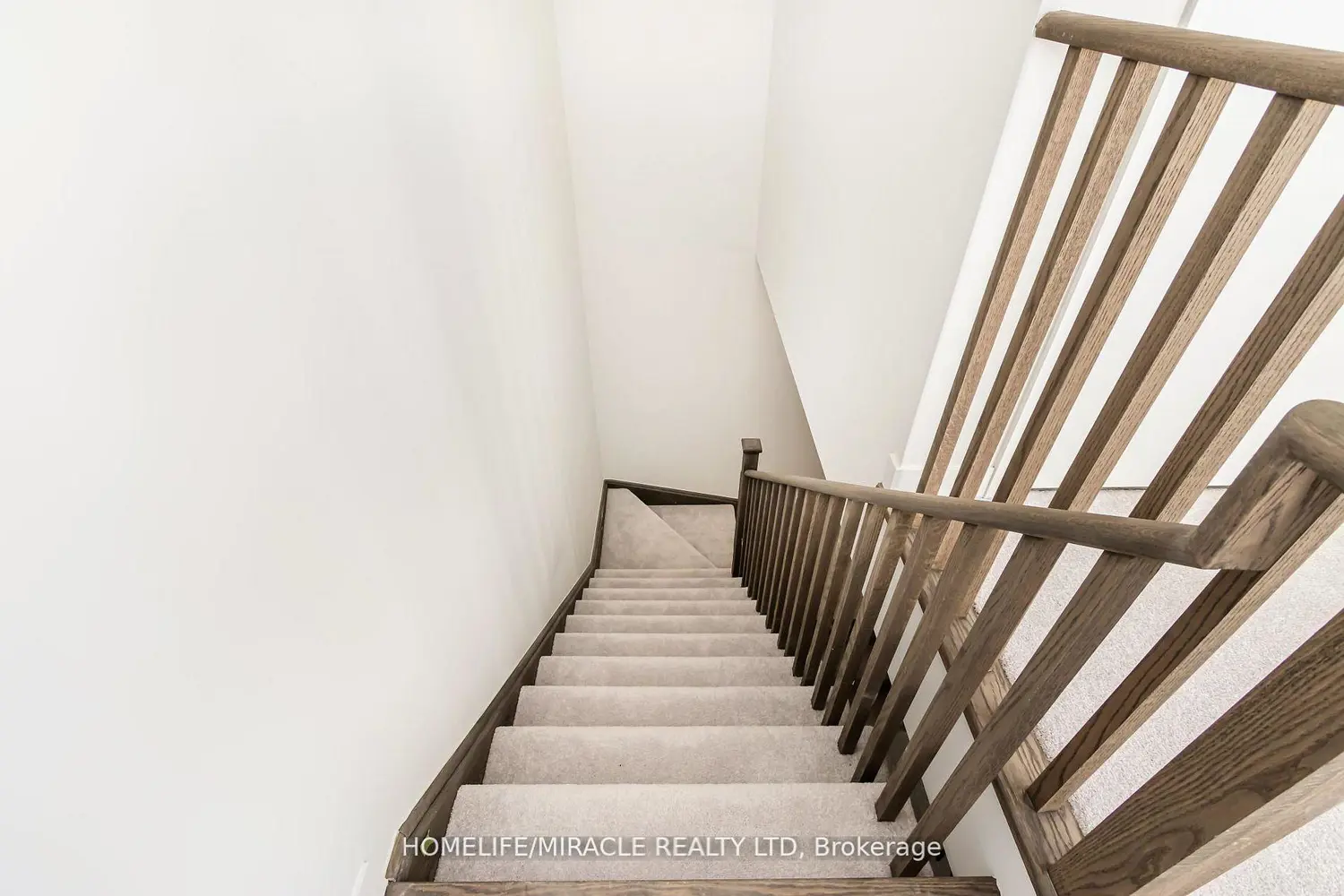 Additional image 15 of 3415 Ridgeway Drive 16