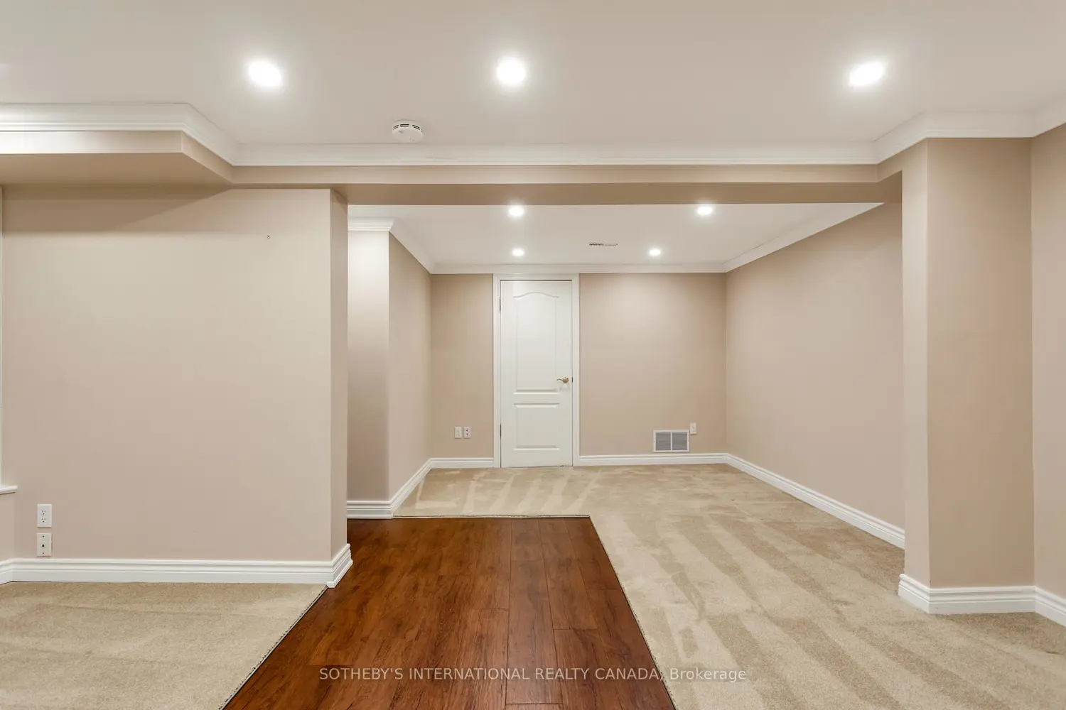 Additional image 18 of 2825 Gananoque Drive 62