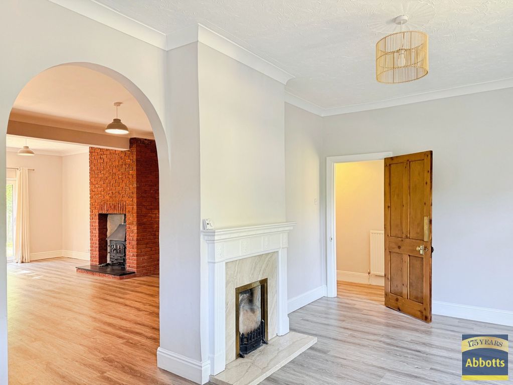 Additional image 3 of 4 bed bungalow to rentThe Park, Bury St. Edmunds IP31