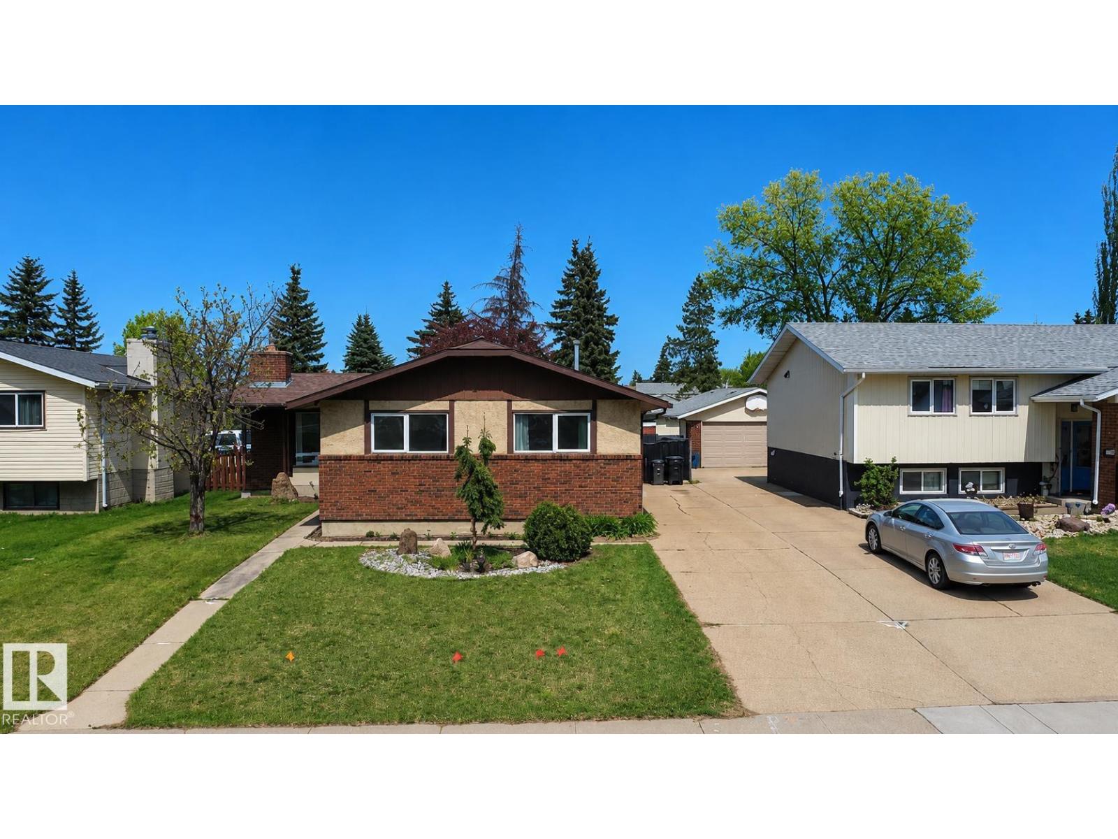 Additional image 3 of 1731 51 Street NW, Edmonton, AB, T6L1K1