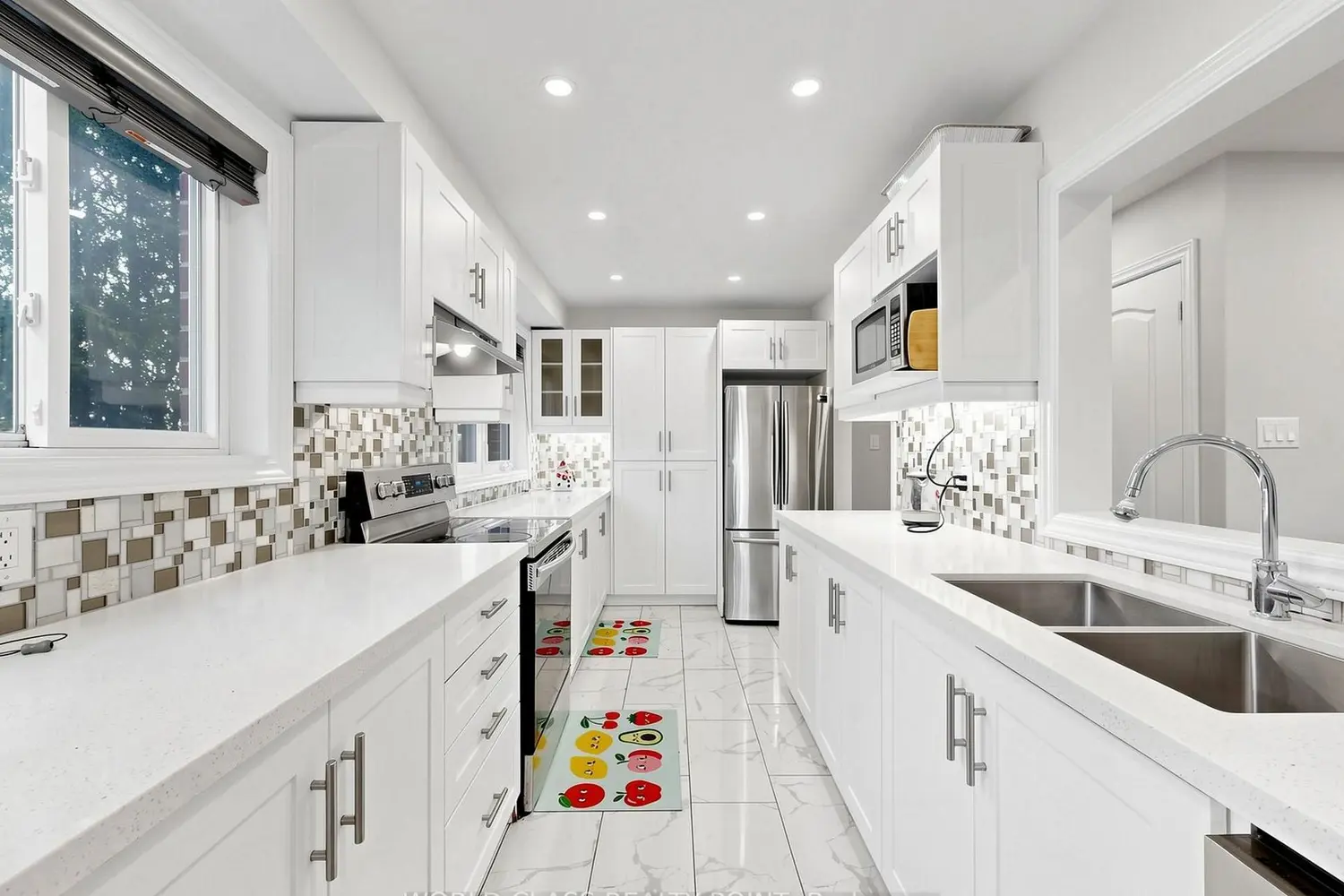 Additional image 3 of 1638 Norwill Crescent