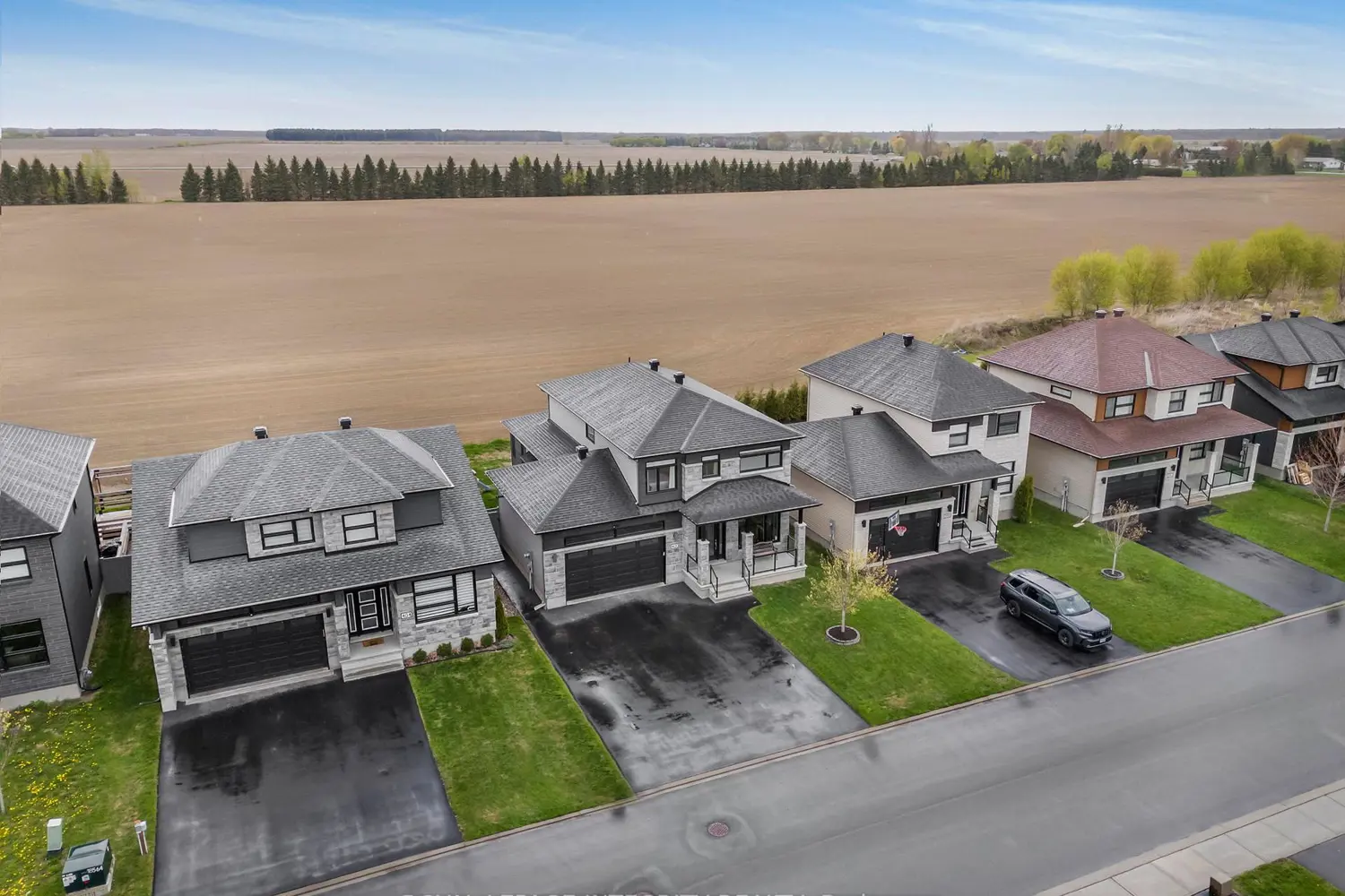 Additional image 17 of 400 Colmar Street