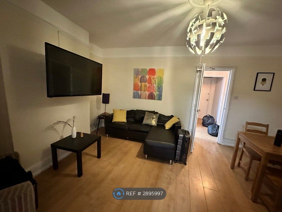 3 bed flat to rentMilton Road, Southampton SO15