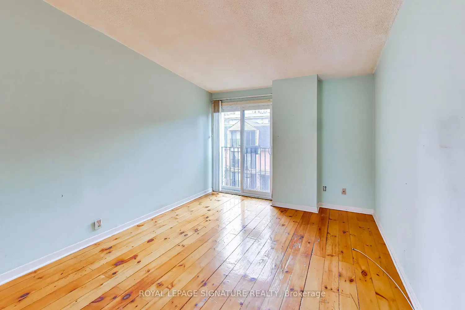 Additional image 10 of 325 Jarvis Street 18