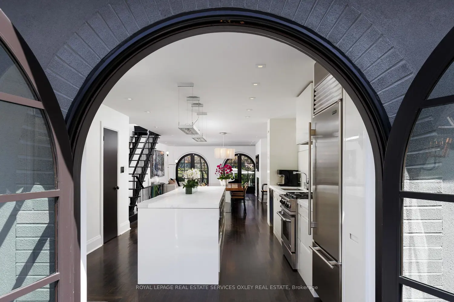 42 Rowanwood Avenue photo 3