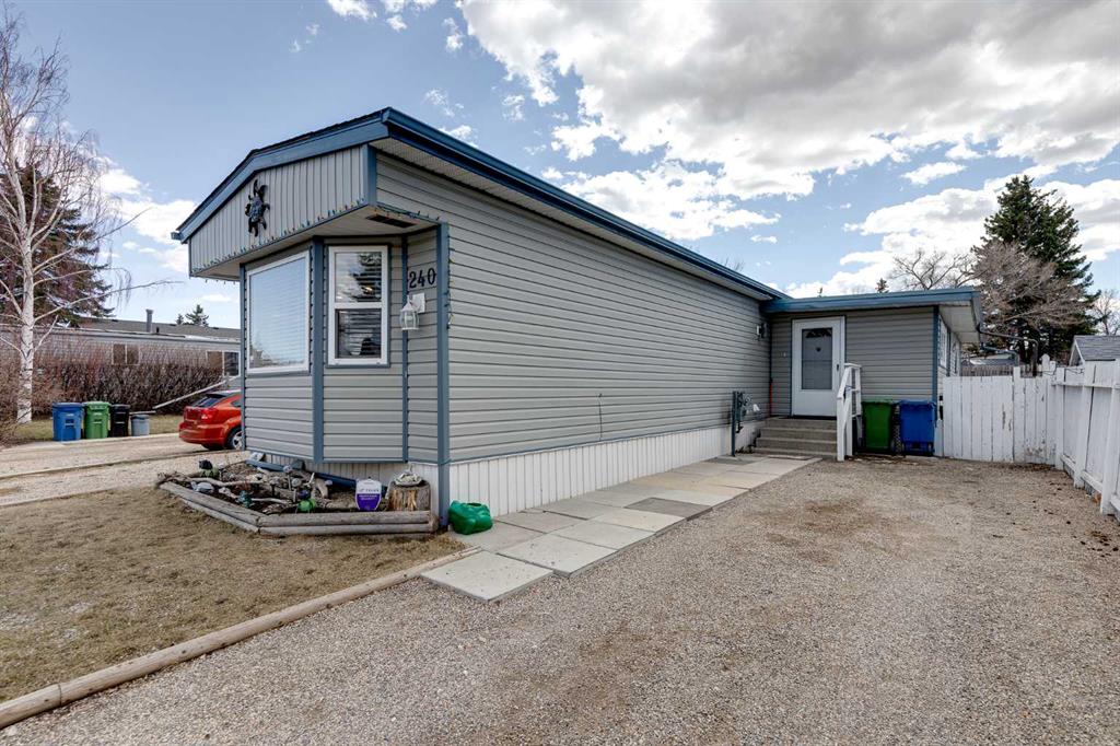 Additional image 4 of 240 Big Hill Circle SE, Airdrie, AB, T4A 1P8