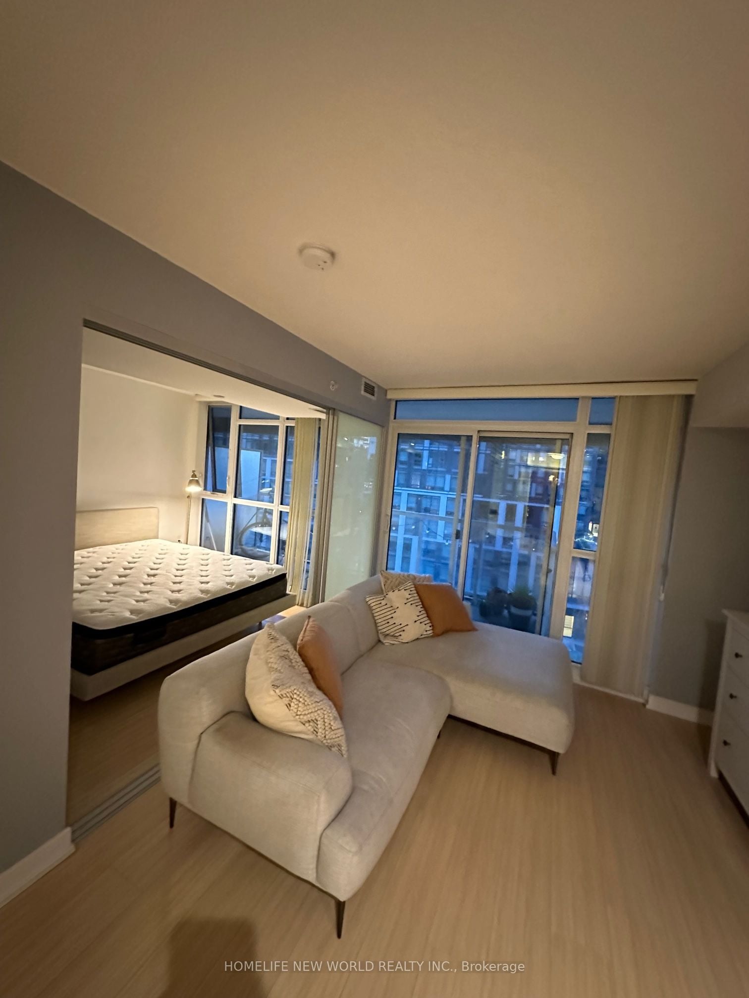 Additional image 6 of 717-85 Queens Wharf Road, Toronto, ON, M5V 0J9