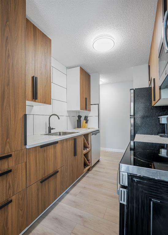 Additional image 3 of 634-11620 Elbow Drive SW, Calgary, AB, T2W 3L6