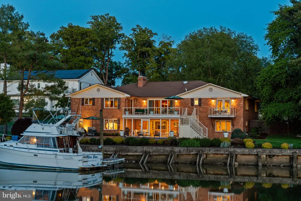 12313 Harbour Circle, Fort Washington, MD 20744