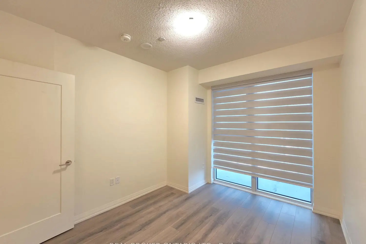 Additional image 6 of 9000 Jane Street 618