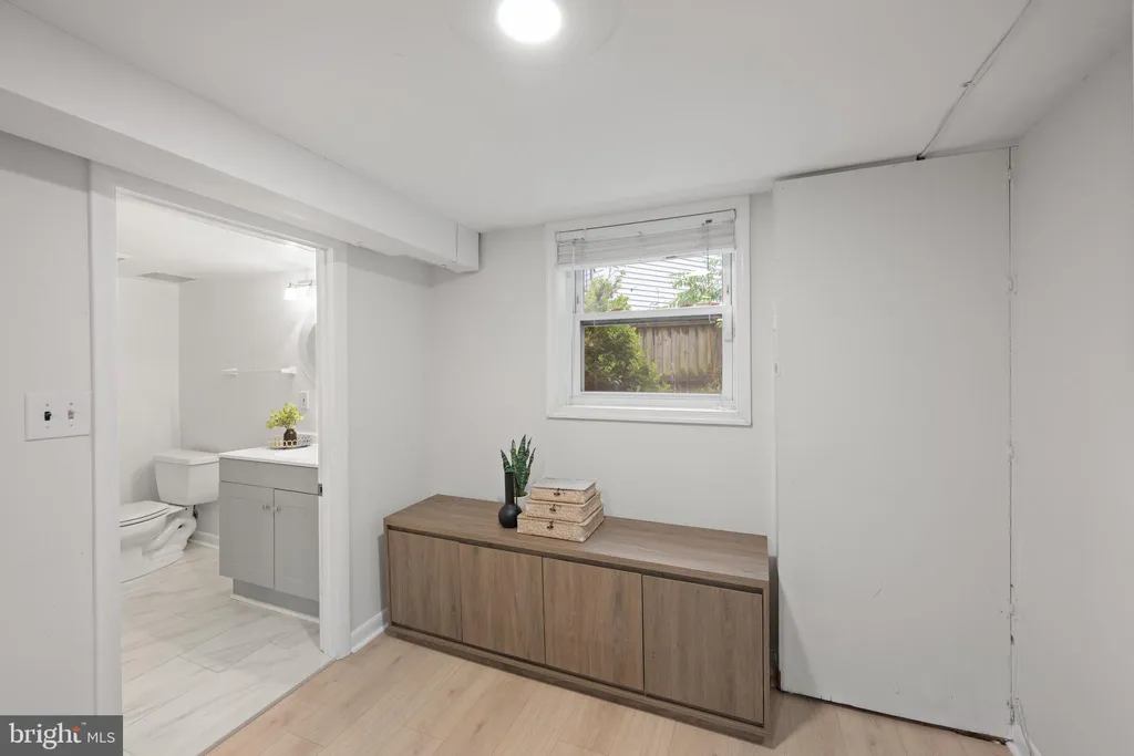 Additional image 23 of 403 E Melbourne Avenue, Silver Spring, MD 20901