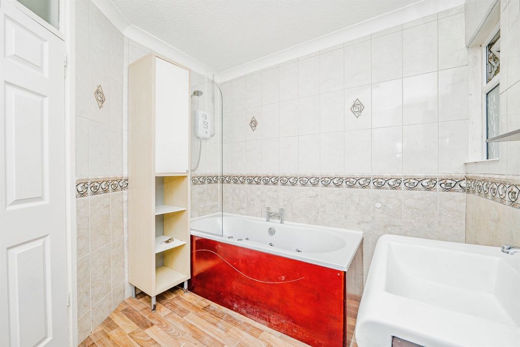 Additional image 9 of 2 bed maisonette for saleBlundell Avenue, Porthcawl CF36