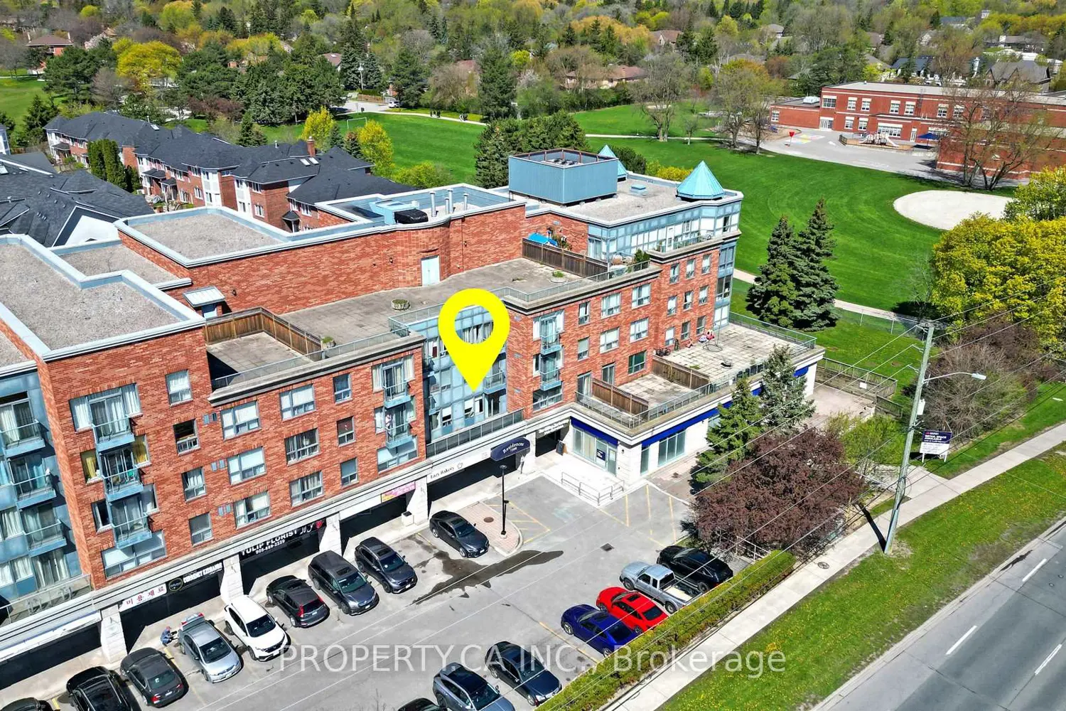 Additional image 19 of 7398 Yonge Street 107