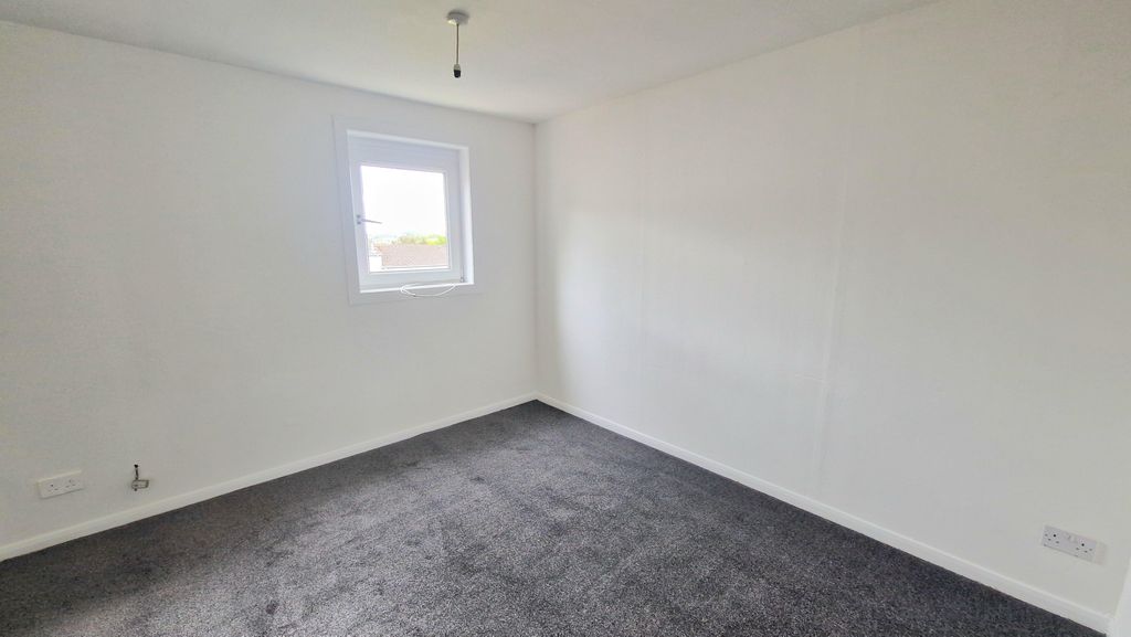 Additional image 10 of 4 bed town house to rentAvon Court, Falkirk FK1