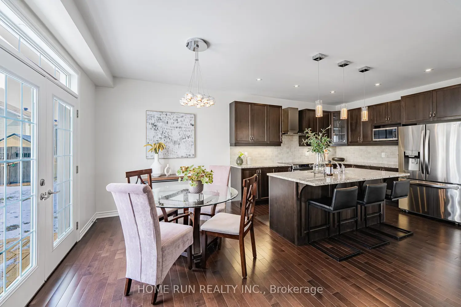 Additional image 4 of 572 Dundonald Drive