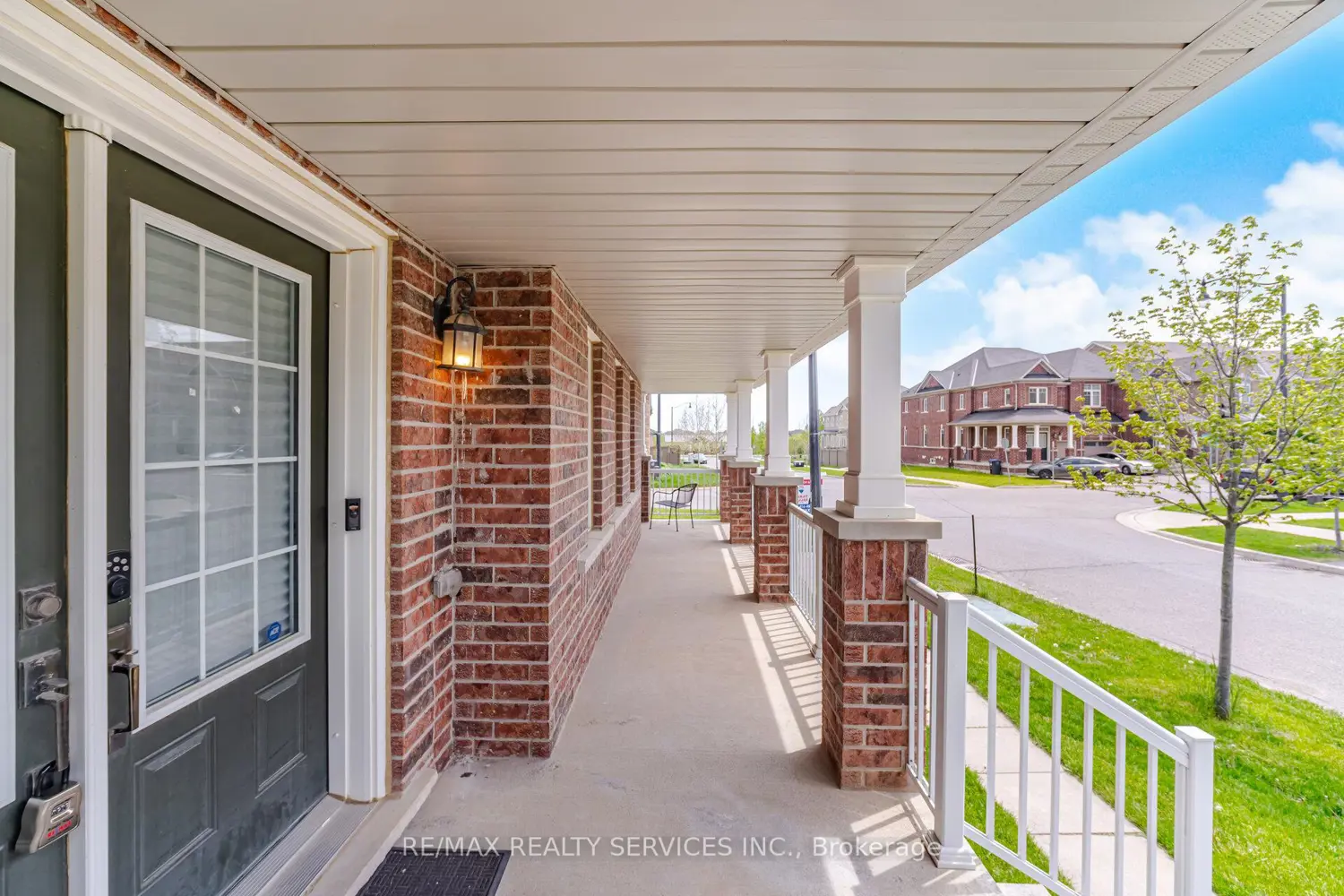 144 Baffin Crescent