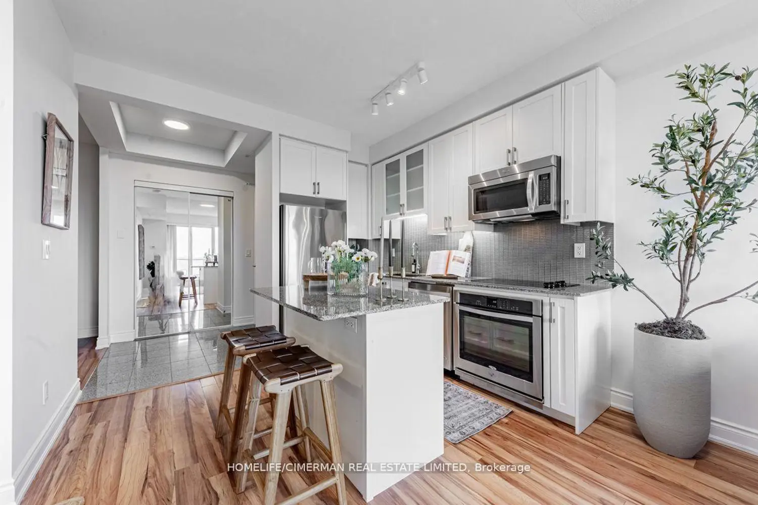 Additional image 4 of 9090 Yonge Street 1211B