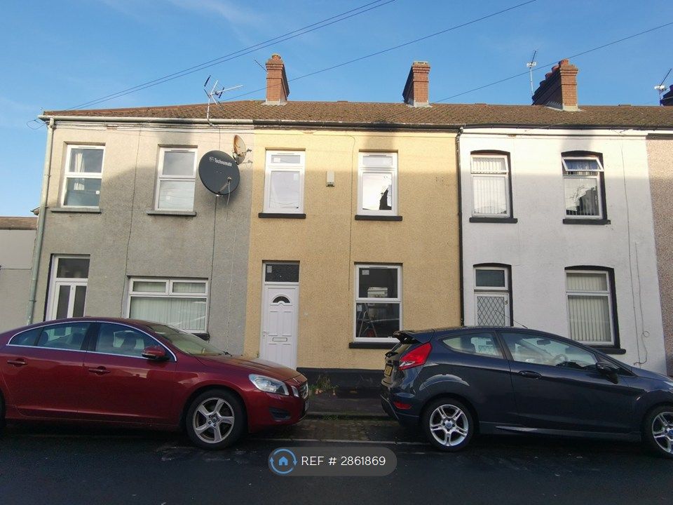 3 bed terraced house to rentWitham Street, Newport NP19