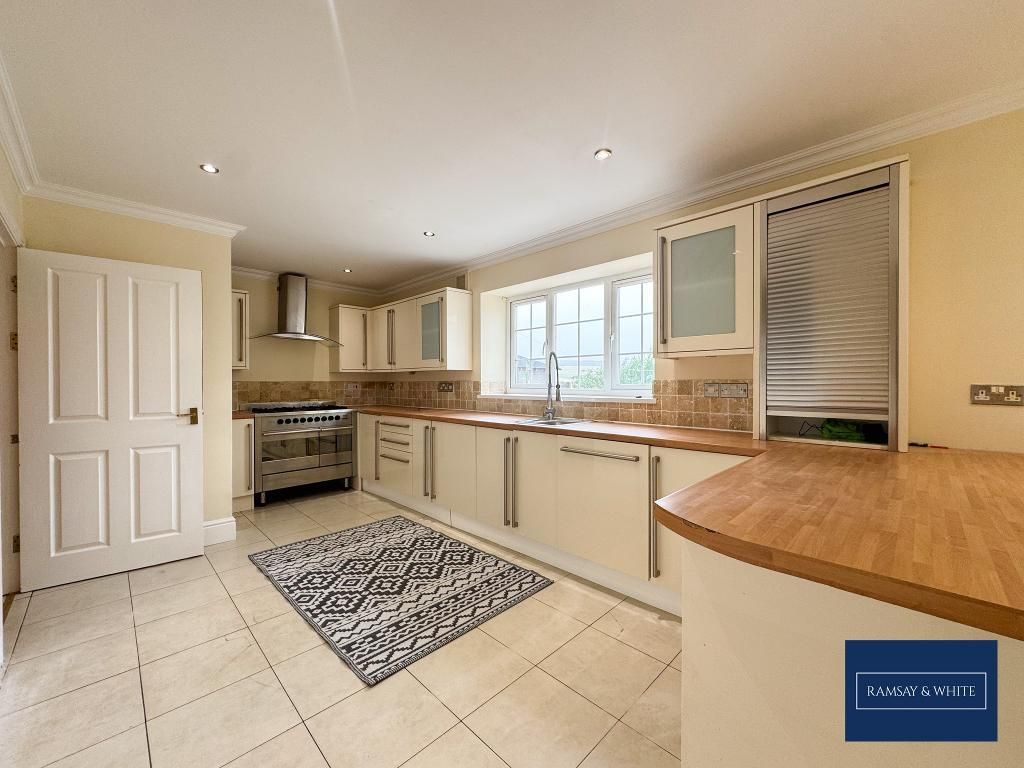 Additional image 3 of 5 bed detached house to rentClos Cribyn, Beacon Heights, Merthyr Tydfil CF48