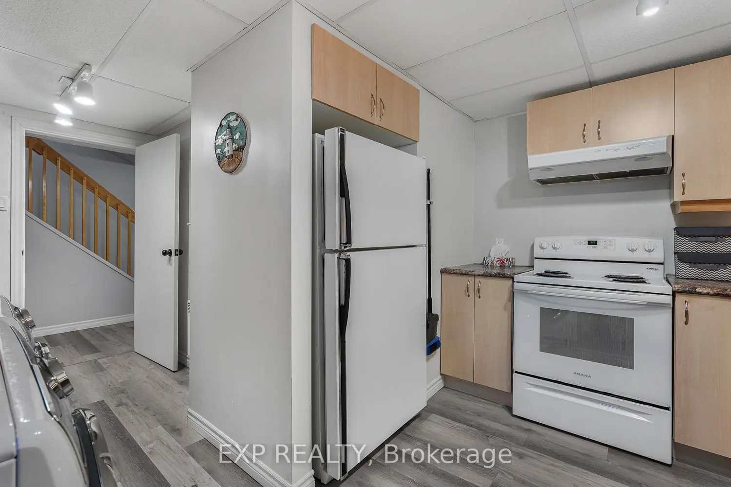 Additional image 10 of 905 Ghislain Street