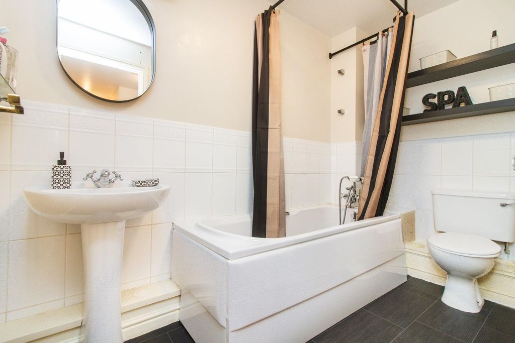 Additional image 9 of 2 bed flat to rentChantry Mews, Morpeth NE61
