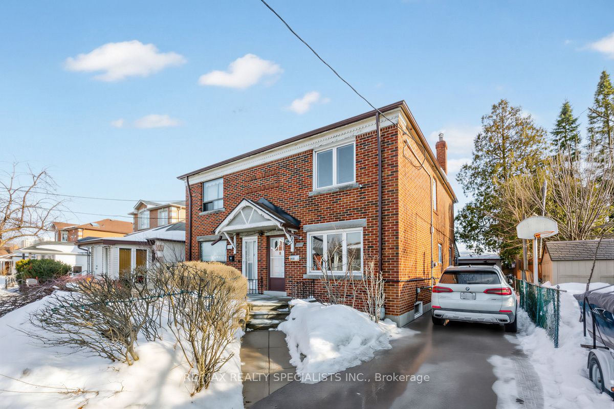 Main & 2nd-1035 Briar Hill Avenue, Toronto, ON, M6B 1M6