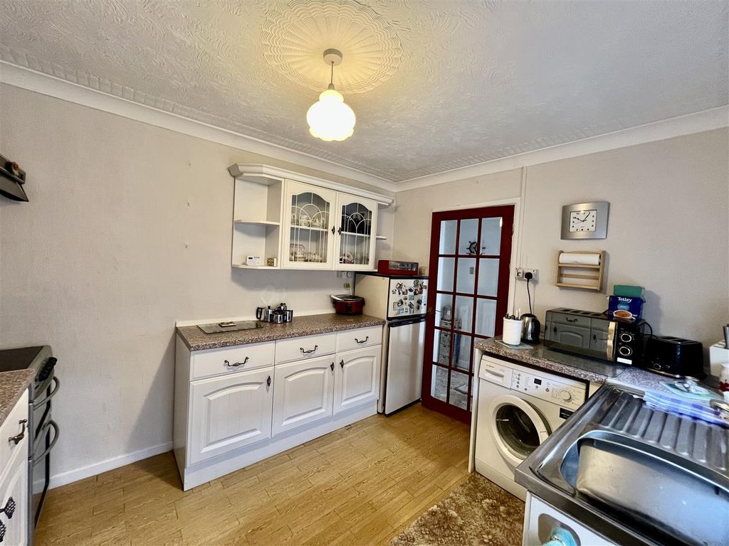 Additional image 6 of 2 bed detached bungalow for saleGrove Hill Park, Gorslas, Llanelli SA14