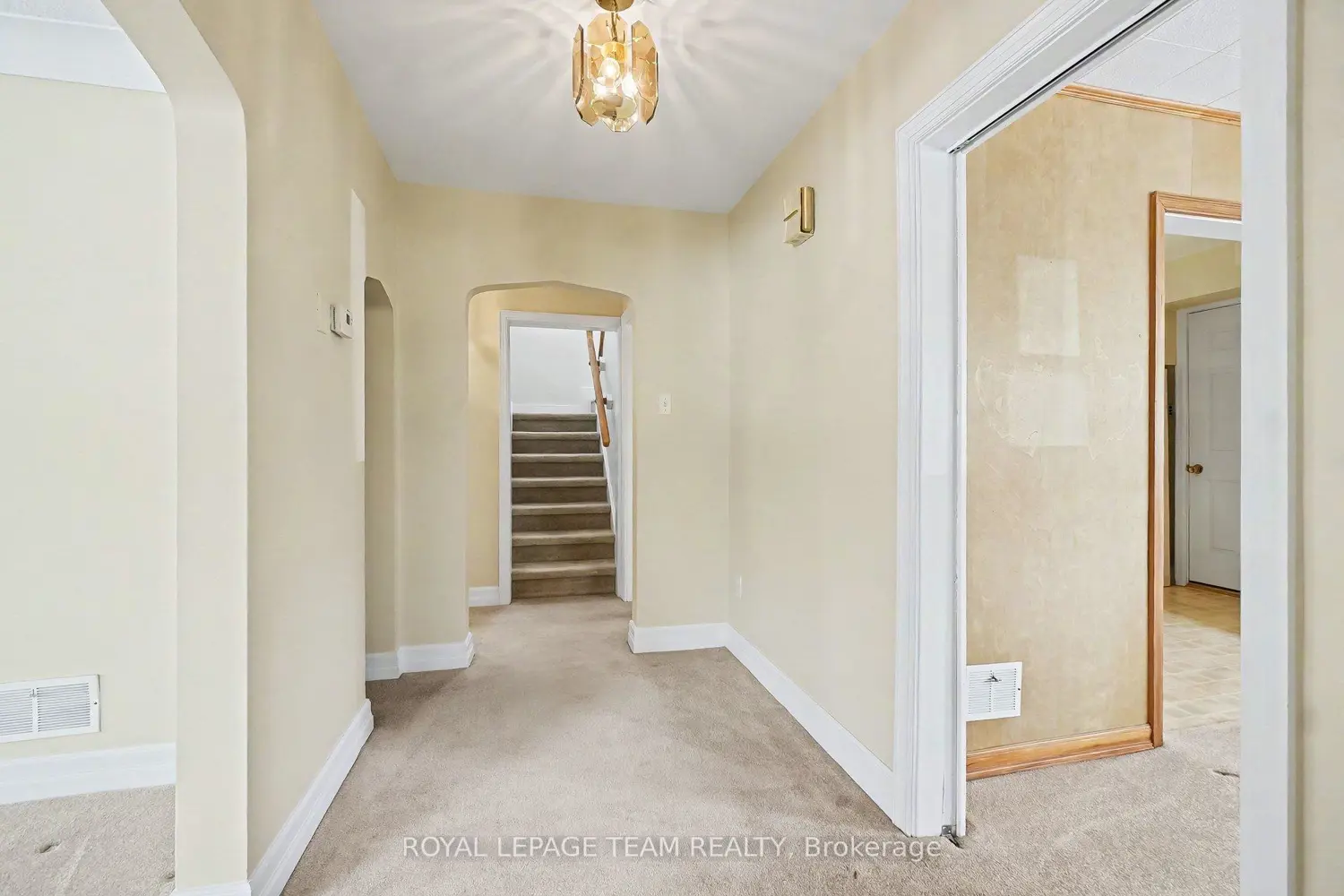 72 Fowler Street photo 2