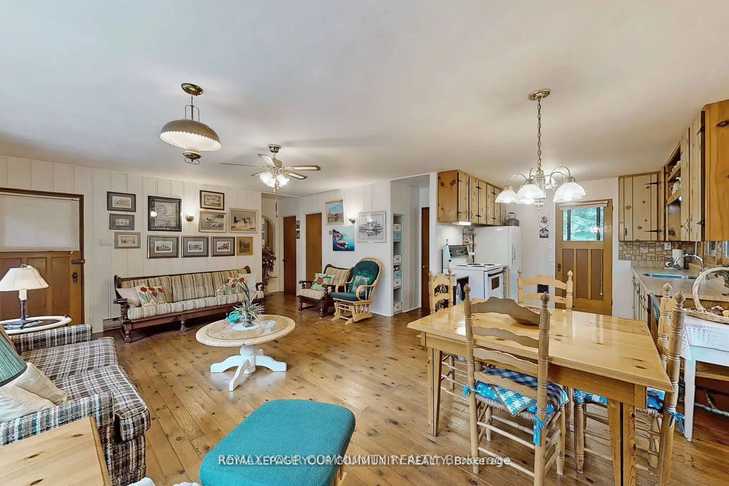 1207 Tiny Beaches Road photo 4