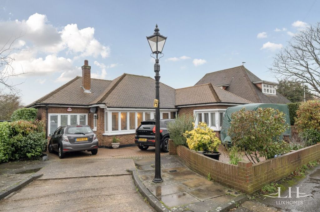 Additional image 20 of 3 bed detached bungalow for saleBrook Close, Romford RM2