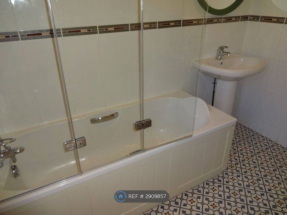 Additional image 13 of 5 bed semi-detached house to rentConstitution Court, Dundee DD3