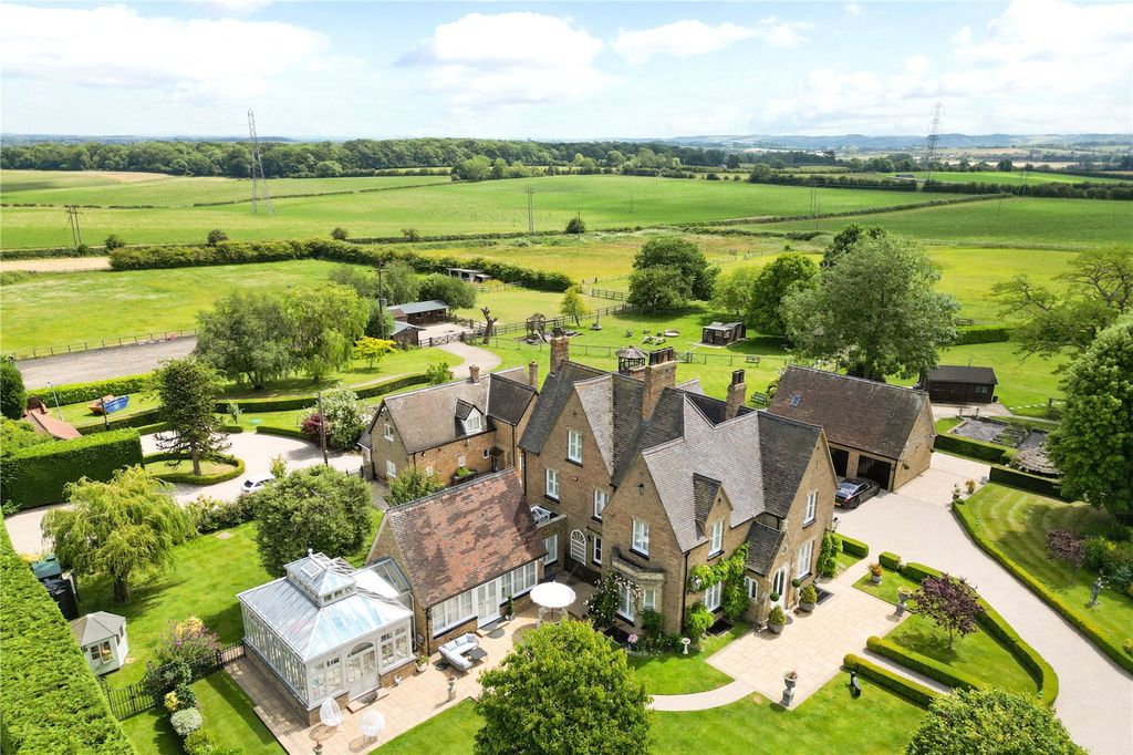 Additional image 23 of 9 bed equestrian for salePeakes End, Steppingley, Bedfordshire MK45