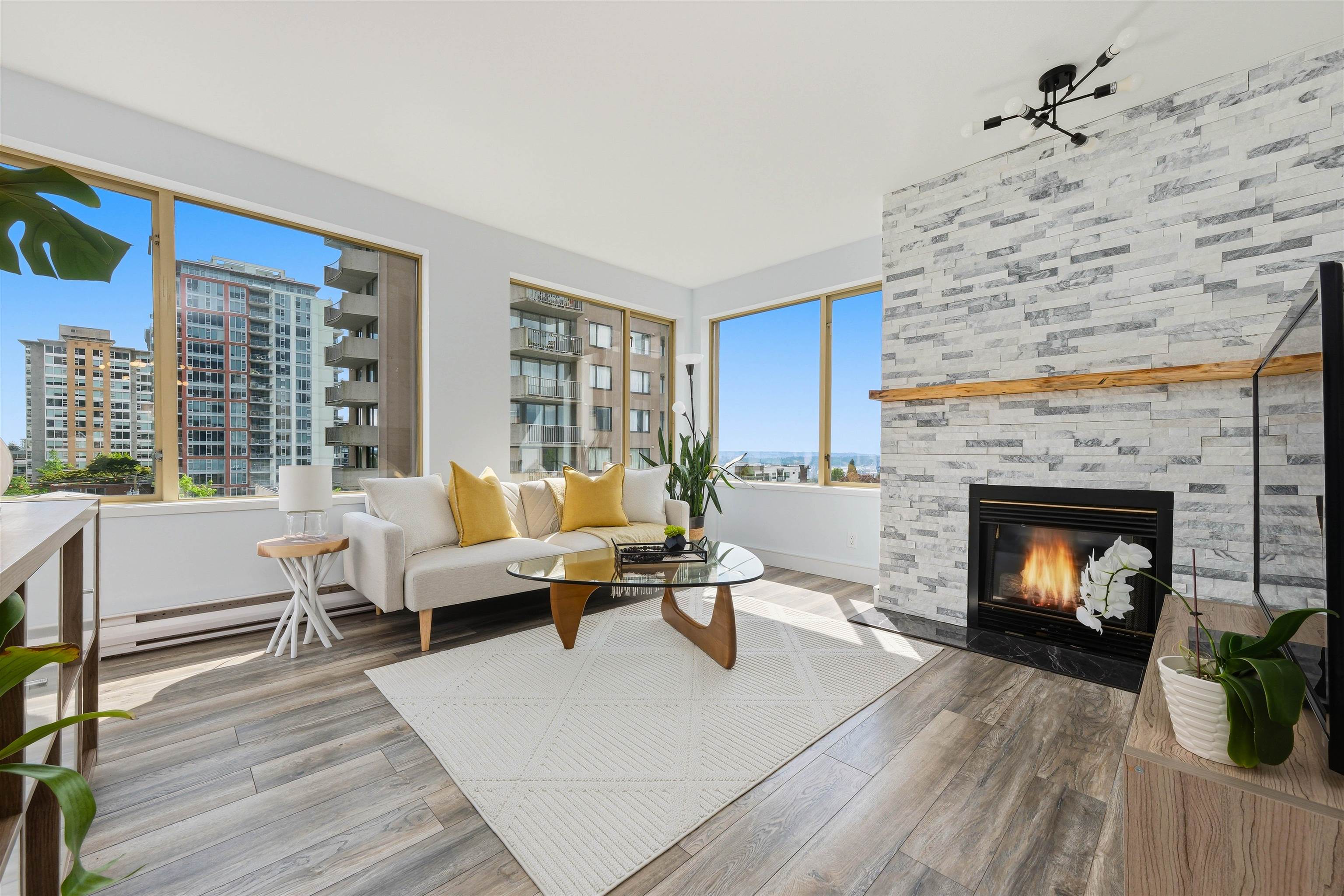 Additional image 2 of 606-137 17 Street W, North Vancouver, BC, V7M 1V5