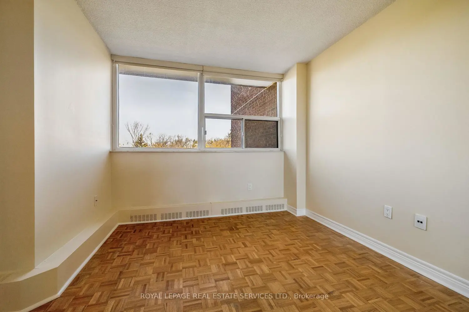 Additional image 11 of 3501 Glen Erin Drive 311
