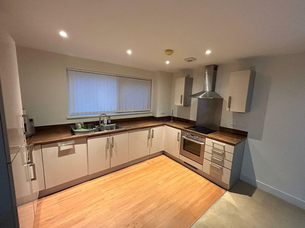 Additional image 3 of 2 bed flat to rentTrawler Road, Maritime Quarter, Swansea SA1