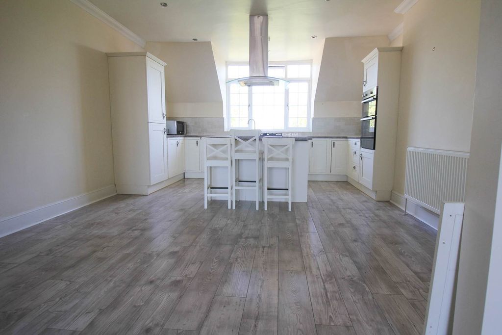 Additional image 3 of 2 bed semi-detached house to rentTrewartha Park, Weston-Super-Mare BS23