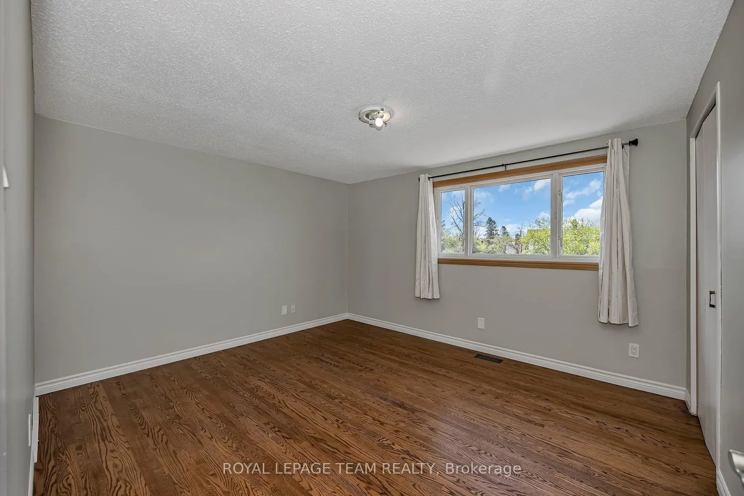 Additional image 15 of 73 Southpark Drive