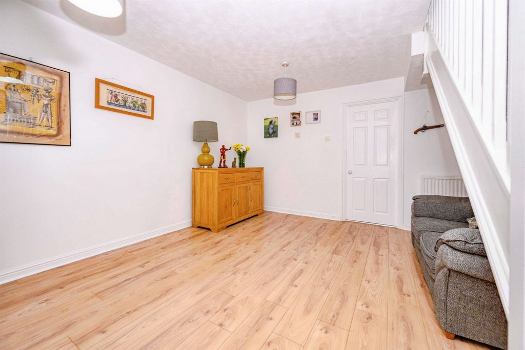 Additional image 5 of 2 bed terraced house for saleMuirfield, Luton LU2