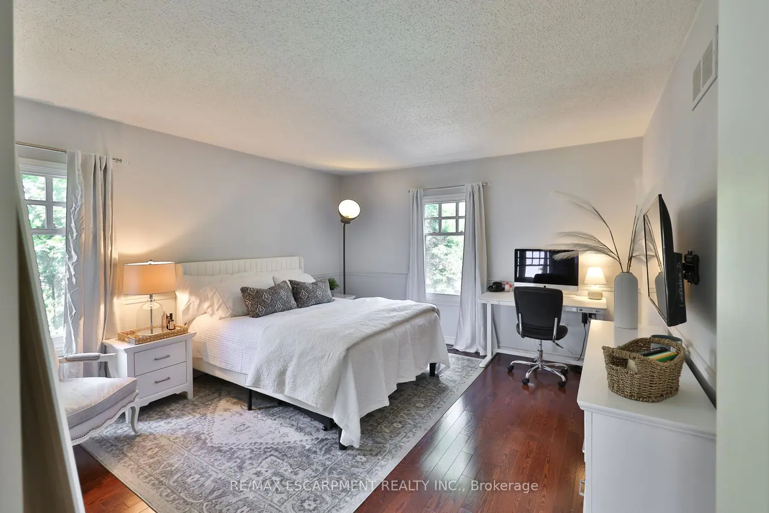 Additional image 8 of 3555 Kingbird Court