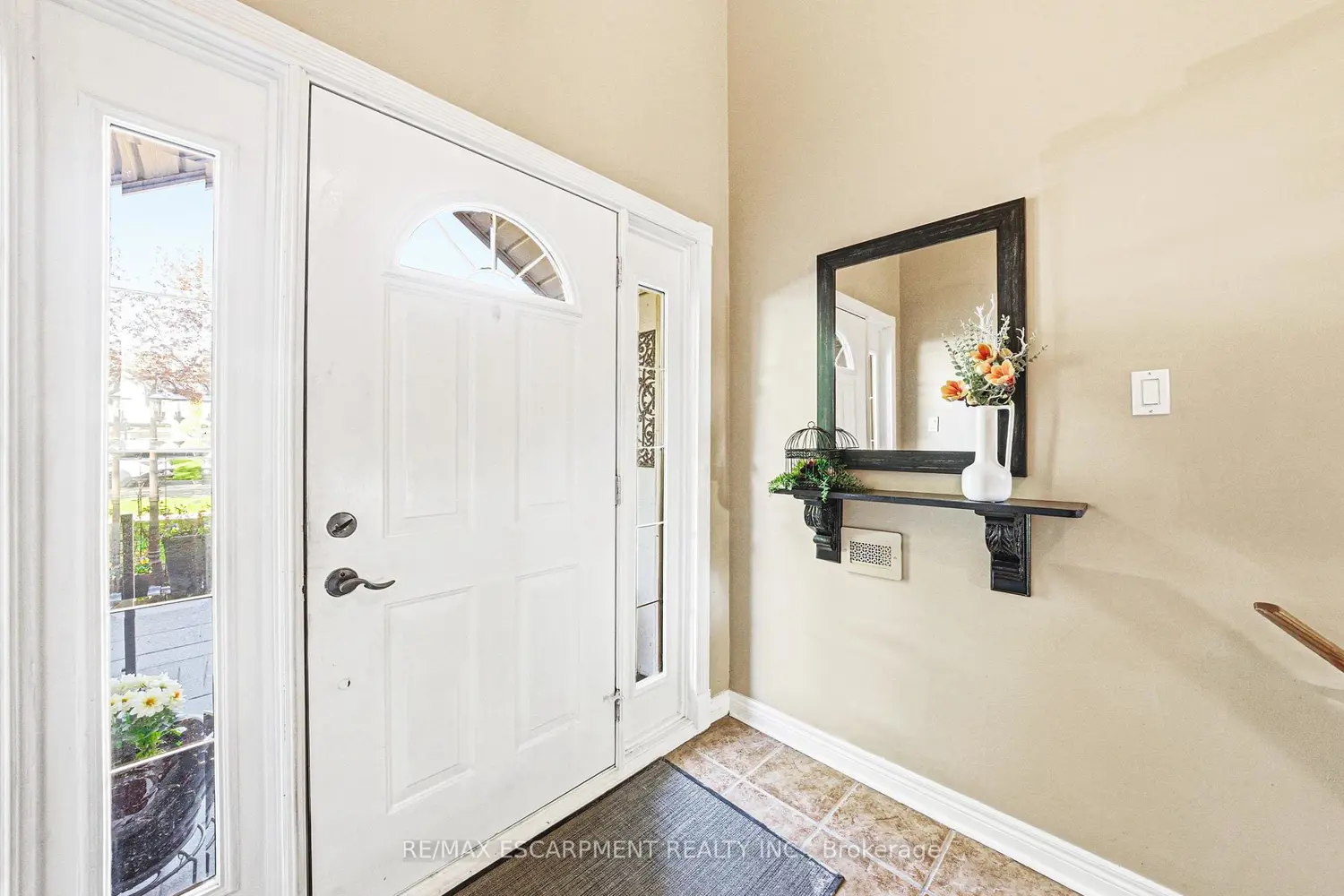 Additional image 3 of 2231 Sandringham Drive
