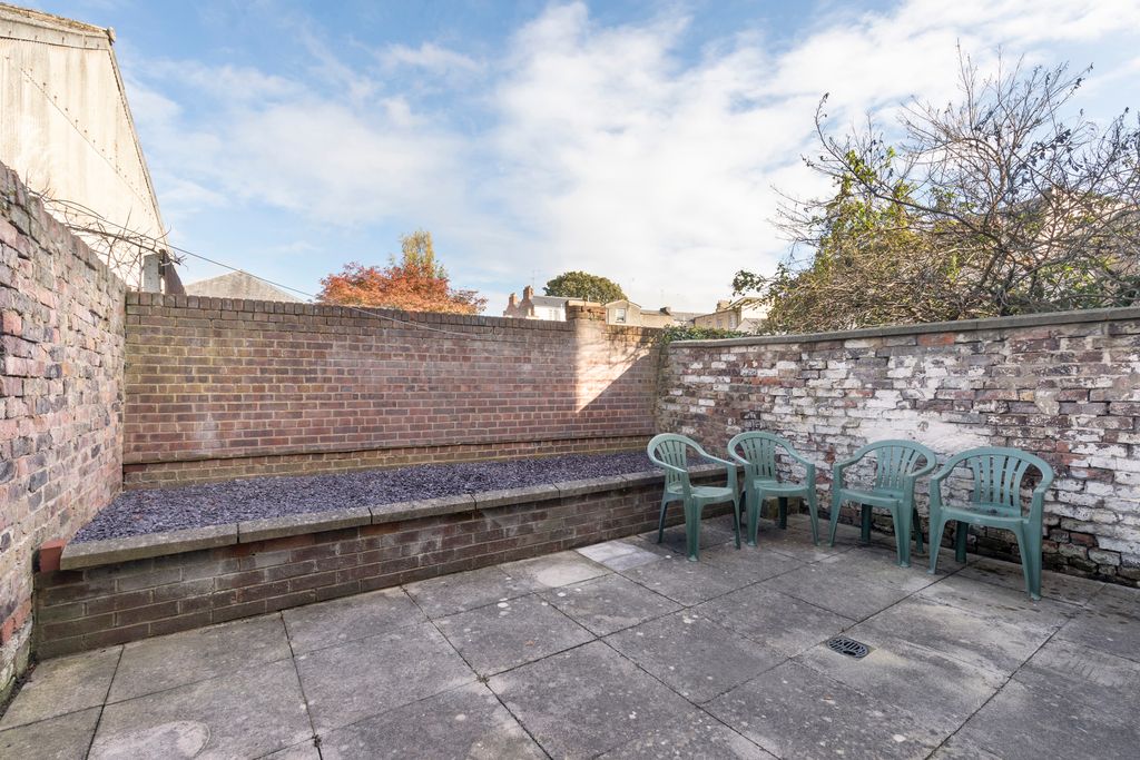 Additional image 7 of Room to rentClarence Street, Cheltenham GL50