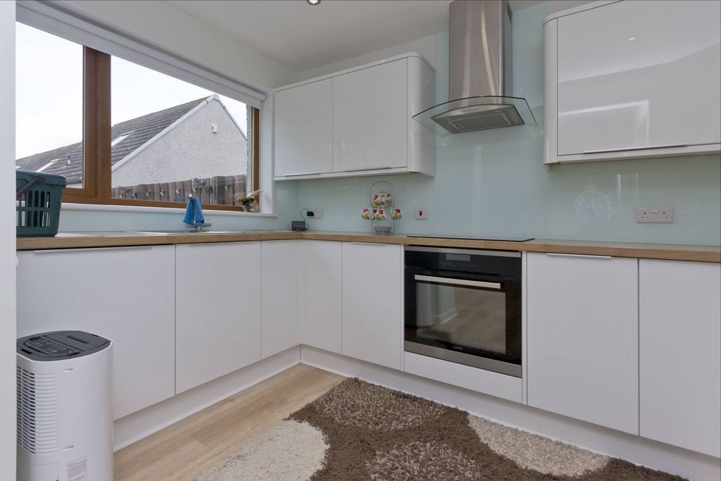 Additional image 2 of 2 bed terraced house to rentOrkney Avenue, Sheddocksley, Aberdeen AB16