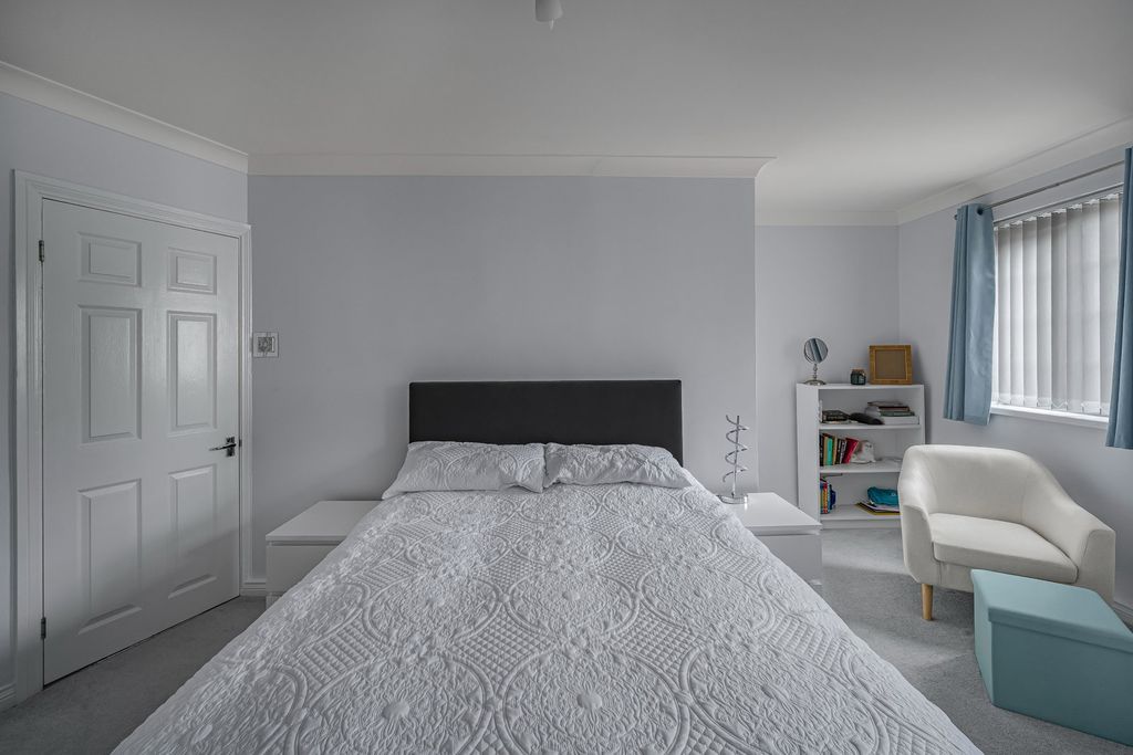 Additional image 11 of 2 bed flat for saleParkfields Road, Bridgend CF31