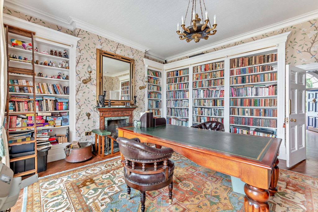 Additional image 7 of 7 bed detached house for saleBurghfield Common, Berkshire RG7