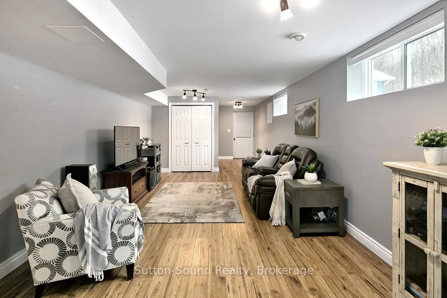 Additional image 15 of 505396 Grey Road 1 Road