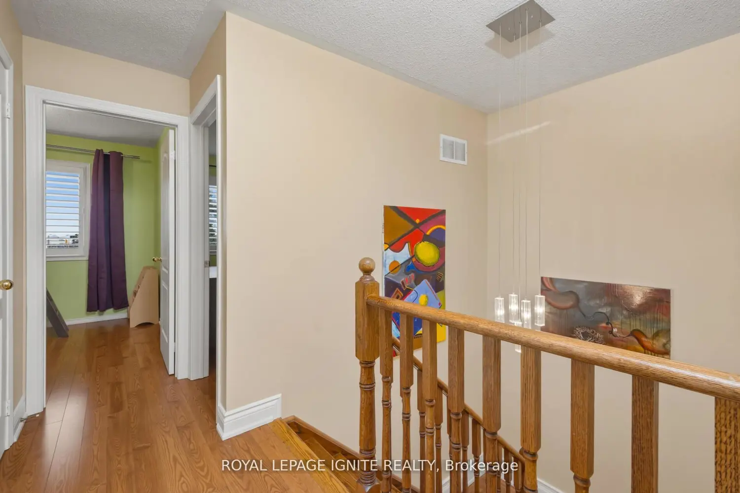 Additional image 10 of 19 Foxchase Avenue 37