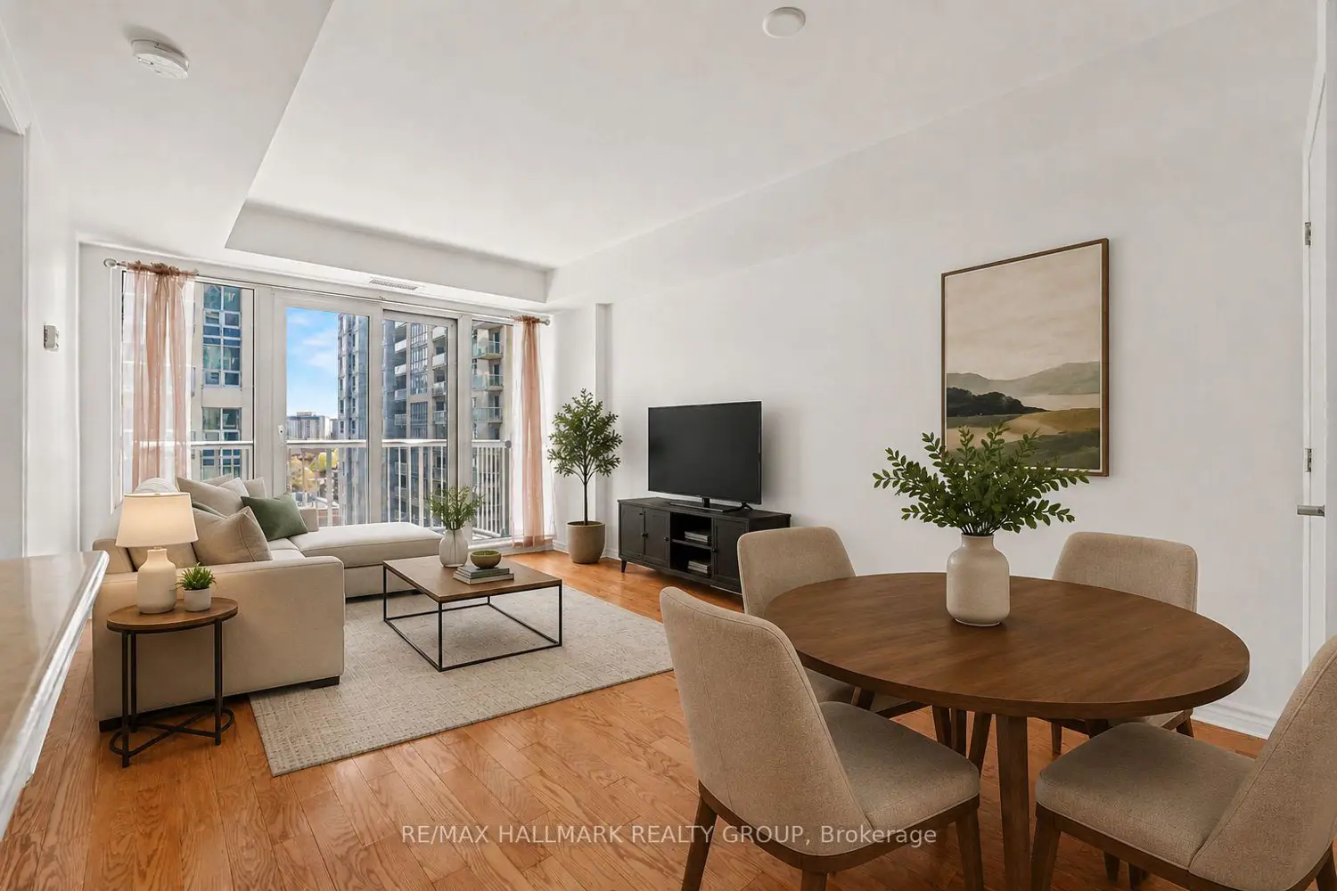 234 Rideau Street 1304A photo 5