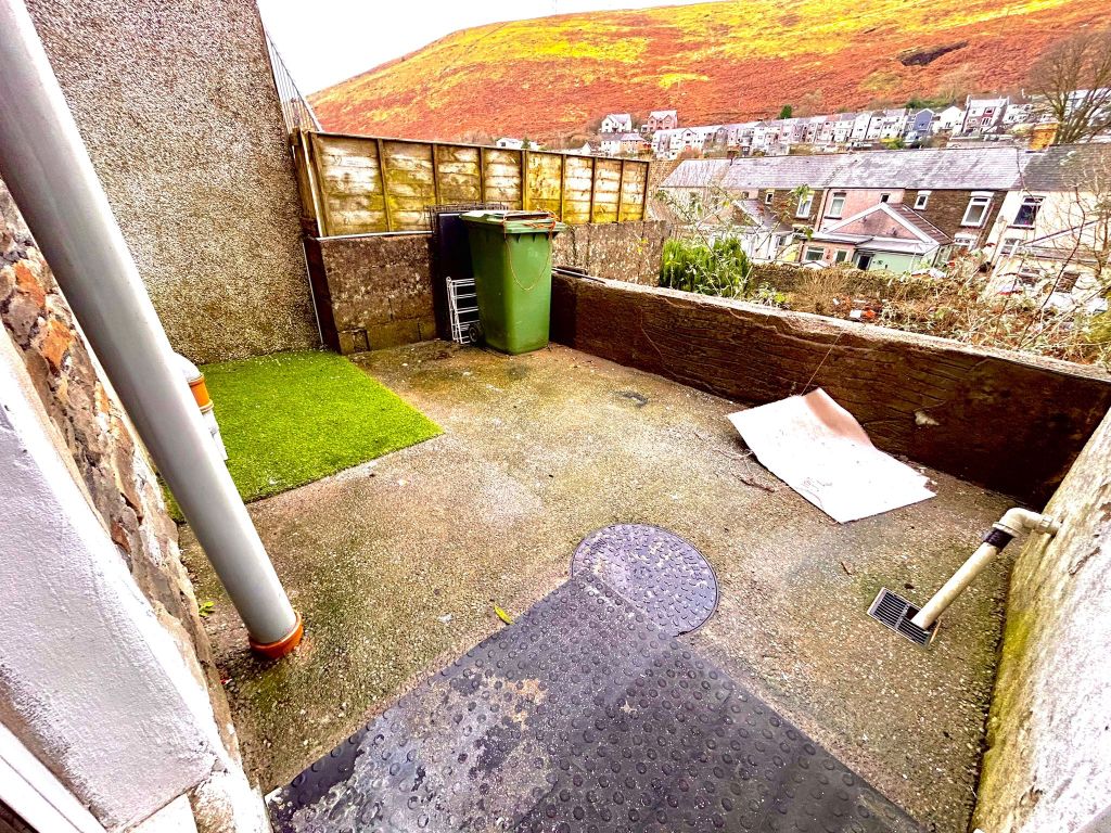 Additional image 11 of 2 bed flat to rent99B High Street, Ogmore Vale, Bridgend CF32